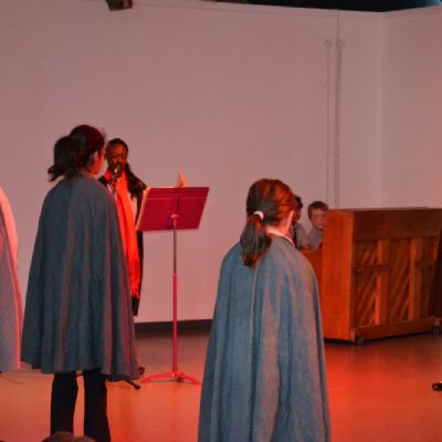 Year 6 Play (8)